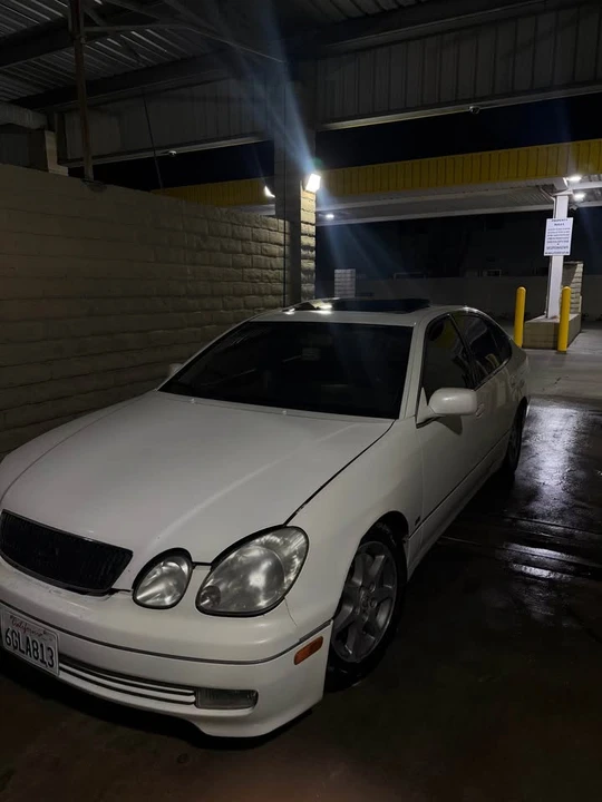 2000 Lexus GS 2nd Gen - Image 3 of 4