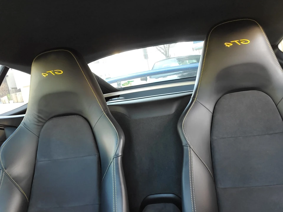2016 Porsche 981 Cayman GT4 - Image 7 of 15