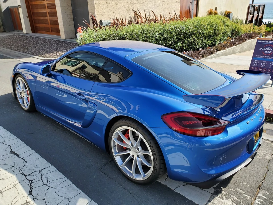 2016 Porsche 981 Cayman GT4 - Image 2 of 15