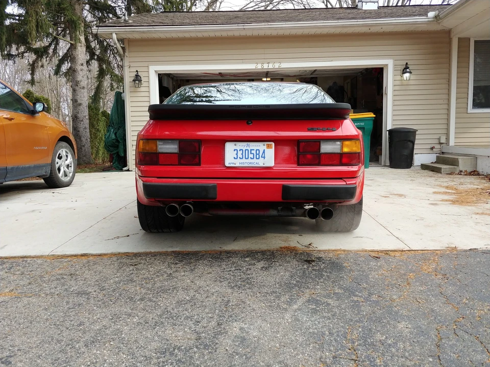1984 Porsche 944 - Image 4 of 12