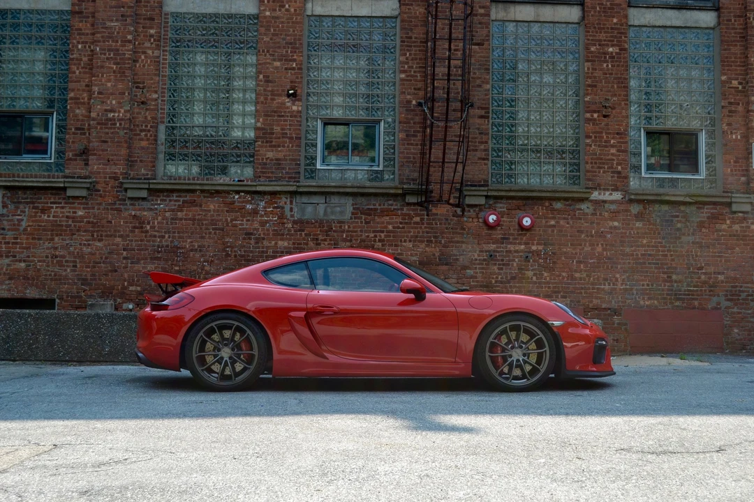 2016 Porsche 981 Cayman GT4 - Image 5 of 31