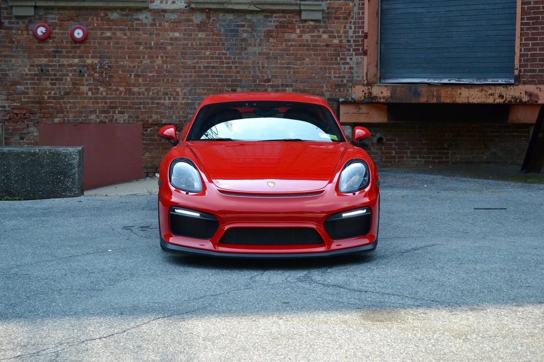 2016 Porsche 981 Cayman GT4 - Image 8 of 31