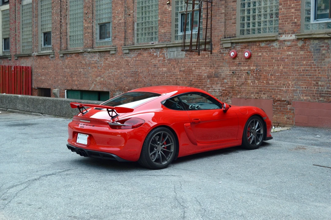 2016 Porsche 981 Cayman GT4 - Image 3 of 31