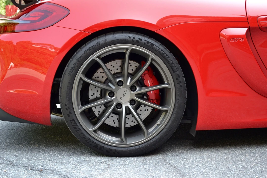2016 Porsche 981 Cayman GT4 - Image 19 of 31