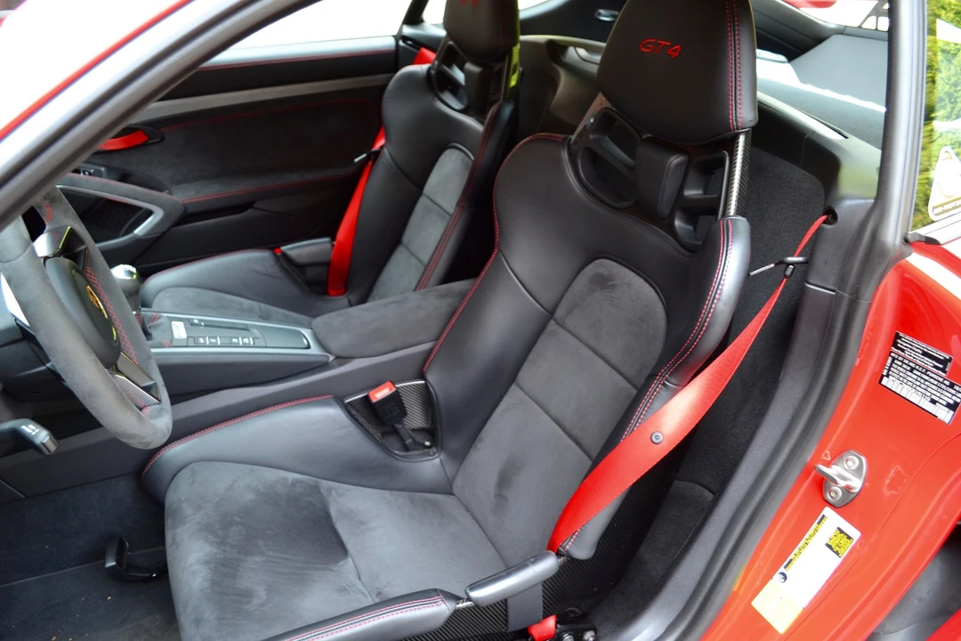 2016 Porsche 981 Cayman GT4 - Image 27 of 31