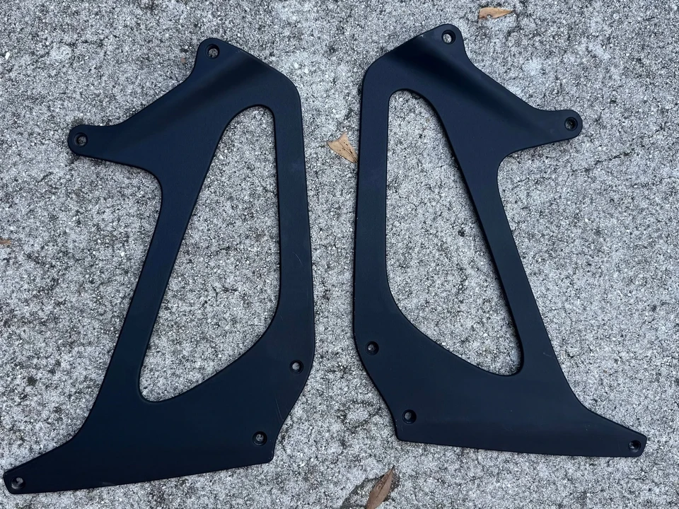 2019 Parts & Memorabilia Bodywork - Image 2 of 2