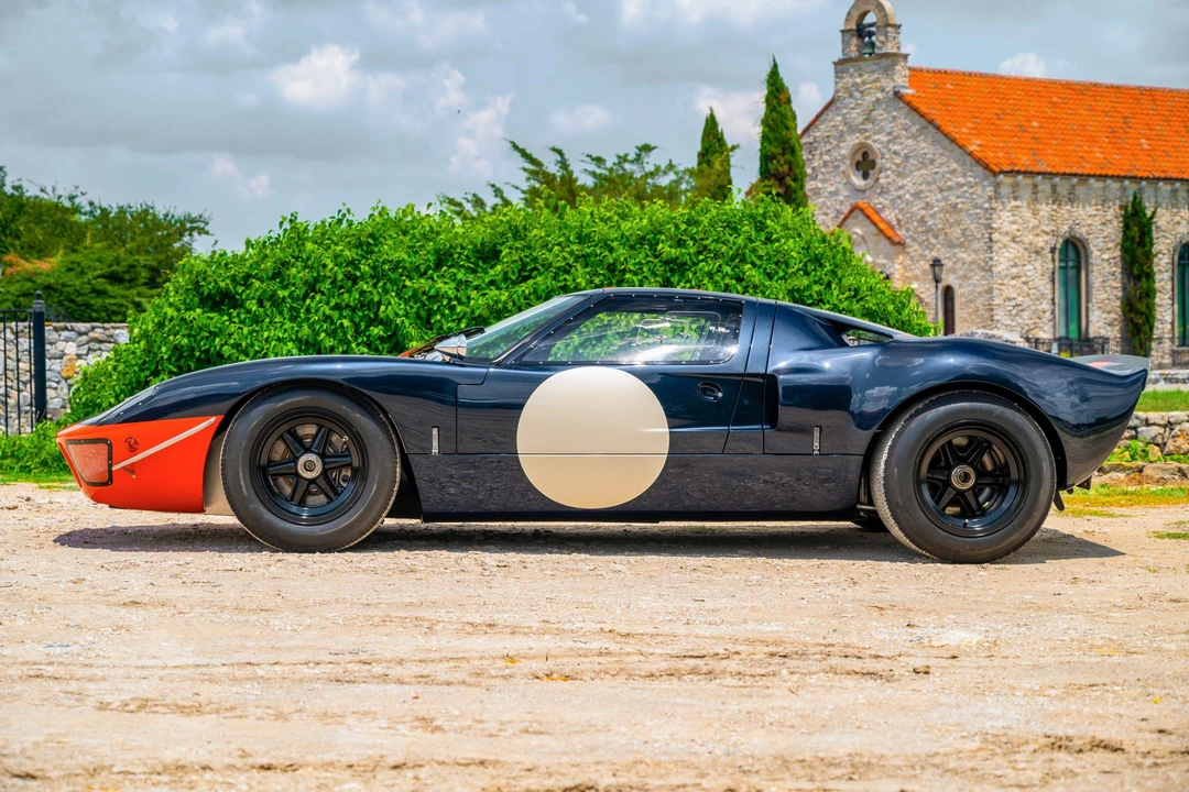 Ford Replica - Image 9 of 31