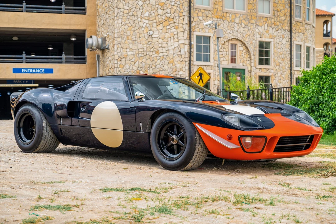 Ford Replica - Image 4 of 31