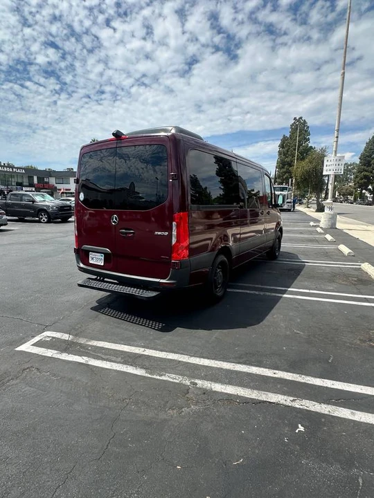 2023 Mercedes-Benz VS30 Sprinter - Image 4 of 8