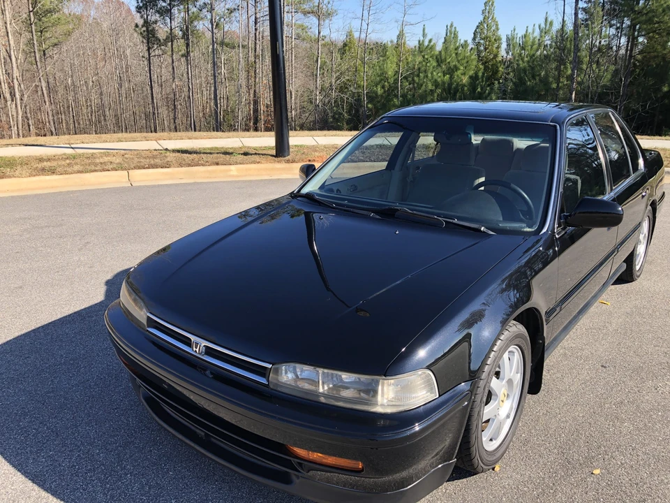1993 Honda Accord 4th Gen - Image 10 of 31