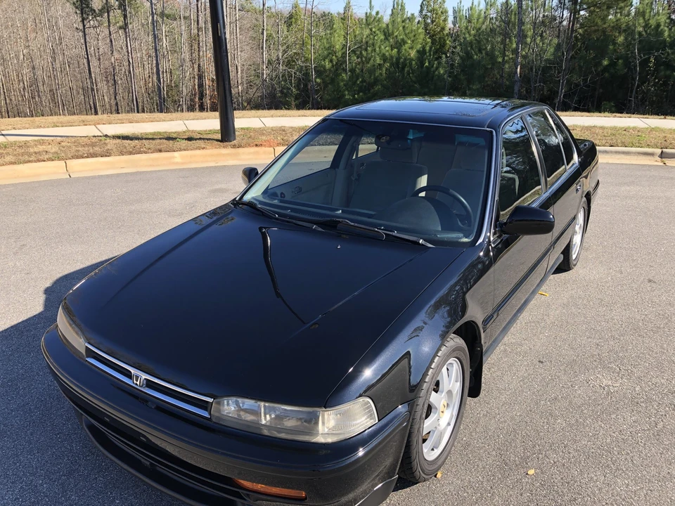 1993 Honda Accord 4th Gen - Image 9 of 31