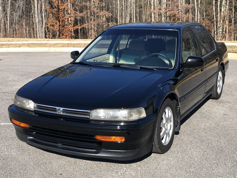 1993 Honda Accord 4th Gen - Image 15 of 31