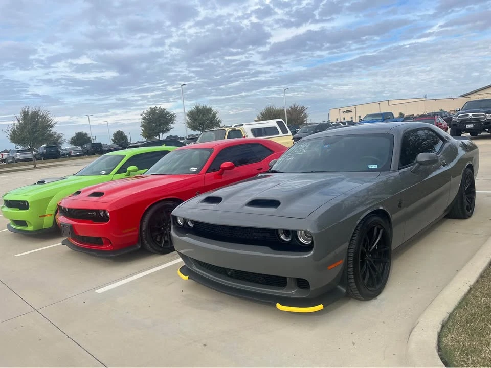 Dodge Challenger SRT Hellcat 3rd Gen - Image 2 of 10