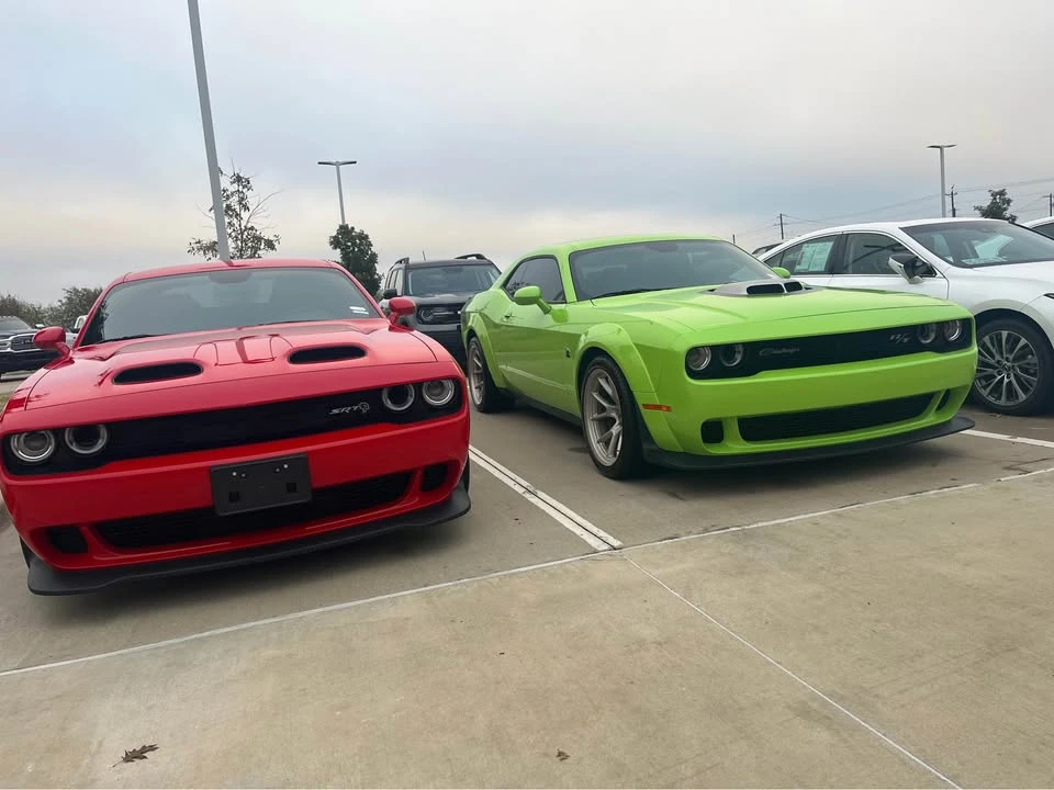 Dodge Challenger SRT Hellcat 3rd Gen - Image 6 of 10