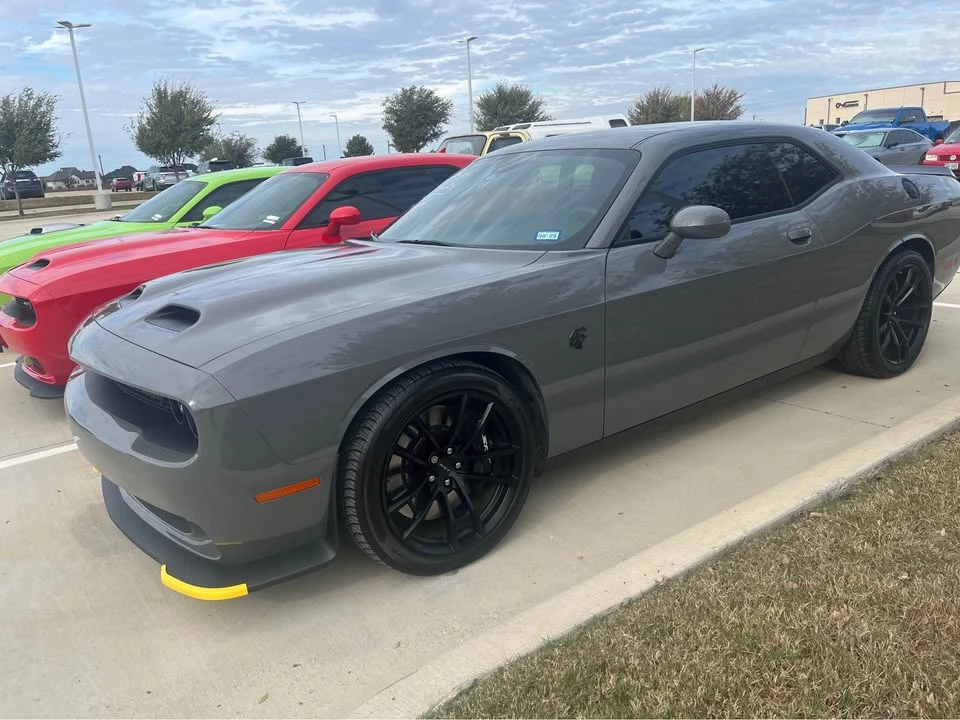 Dodge Challenger SRT Hellcat 3rd Gen - Image 3 of 10