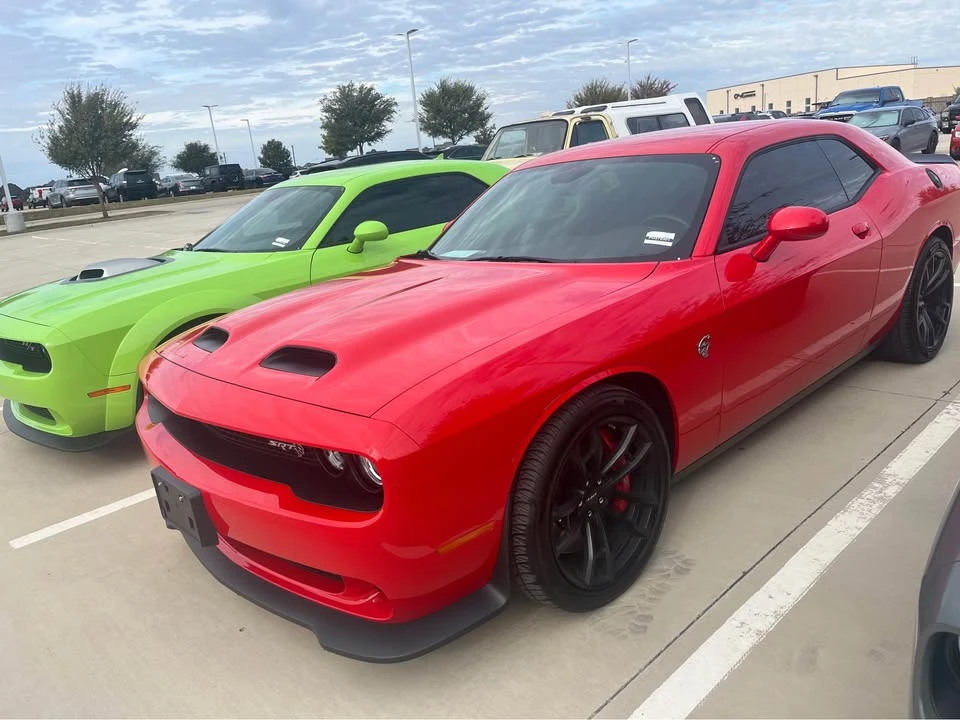Dodge Challenger SRT Hellcat 3rd Gen - Image 4 of 10
