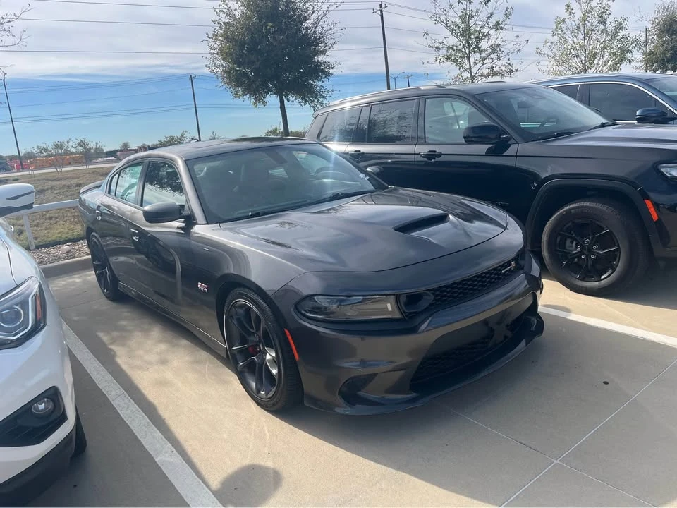 Dodge Challenger SRT Hellcat 3rd Gen - Image 9 of 10