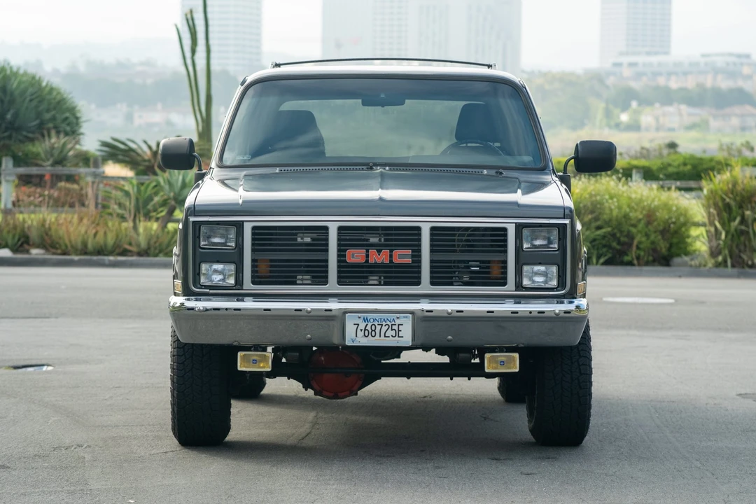 1988 GMC Jimmy 2nd Gen - Image 2 of 31