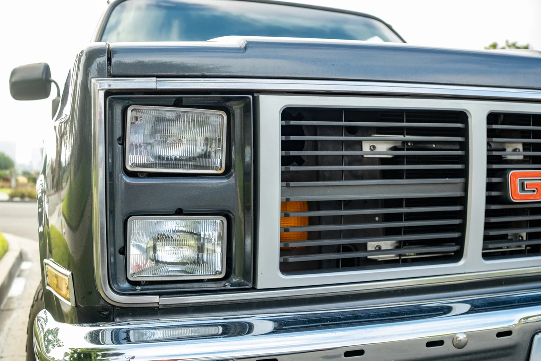 1988 GMC Jimmy 2nd Gen - Image 10 of 31