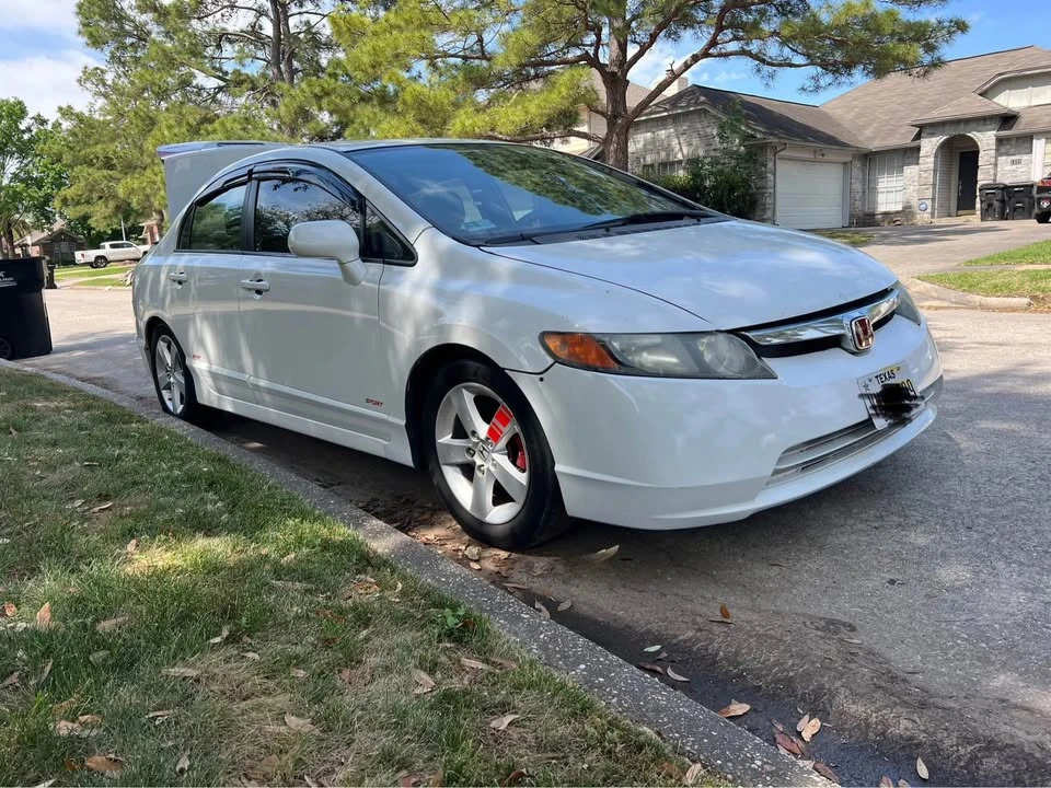 2006 Honda Civic 8th Gen - Image 2 of 9