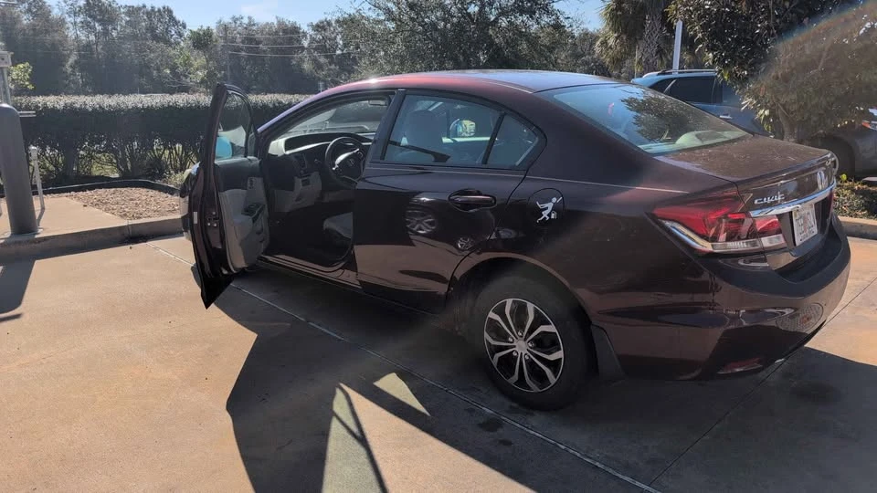 2013 Honda Civic 9th Gen - Image 4 of 6