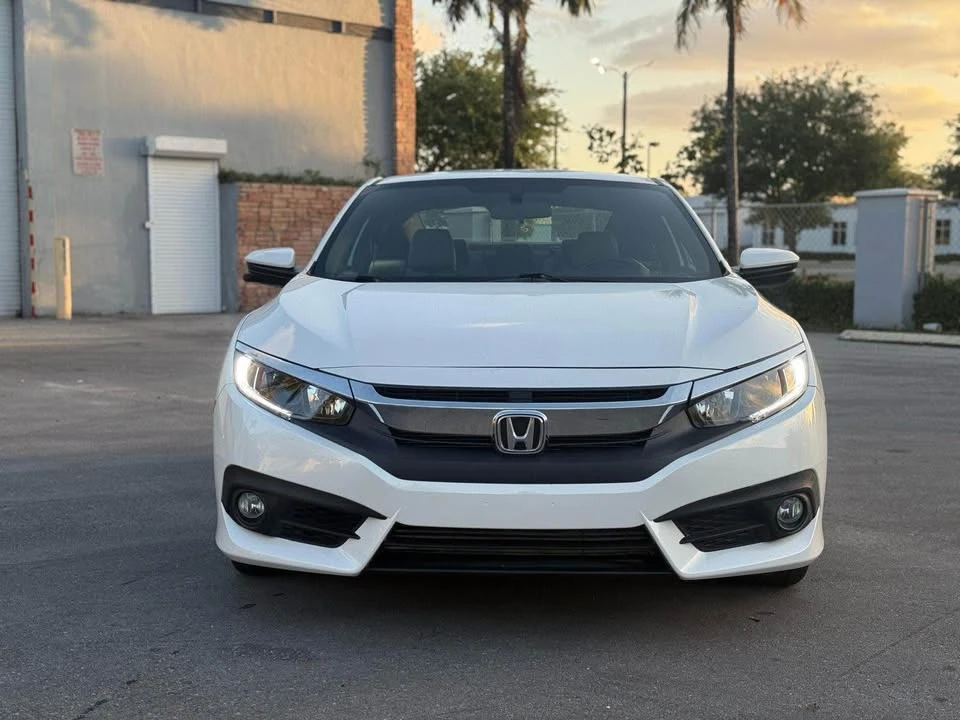 2018 Honda Civic 10th Gen - Image 2 of 7