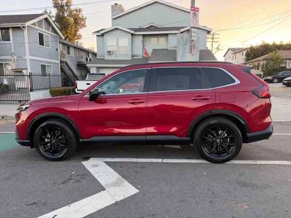 2025 Honda CR-V 6th Gen - Image 11 of 31