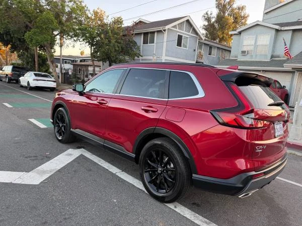 2025 Honda CR-V 6th Gen - Image 4 of 31