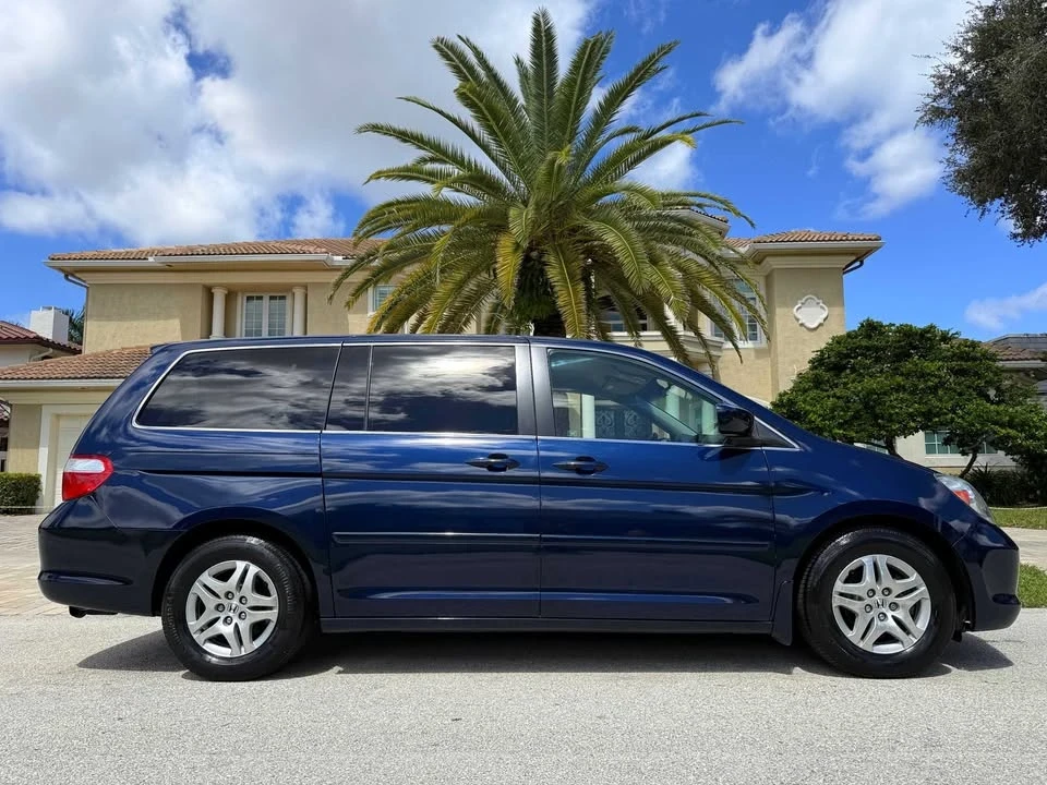 2005 Honda Odyssey - Image 3 of 10