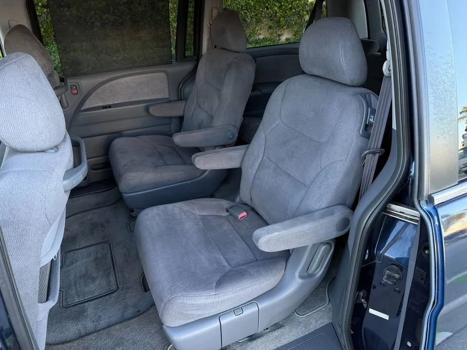 2005 Honda Odyssey - Image 8 of 10