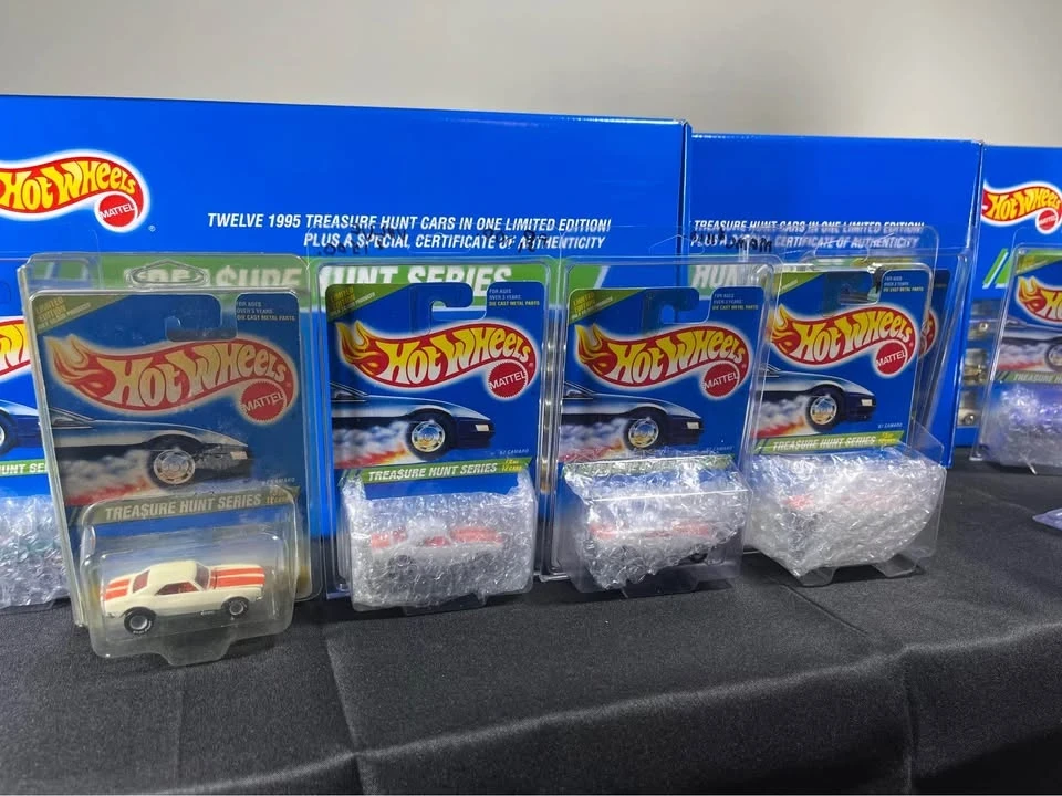 1995 Parts & Memorabilia Scale Models - Image 2 of 9