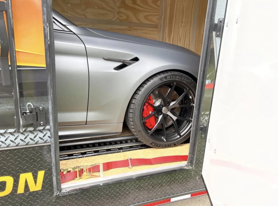 BMW M5 - Image 8 of 9