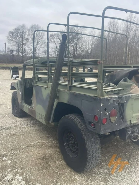 Hummer HMMWV - Image 5 of 6