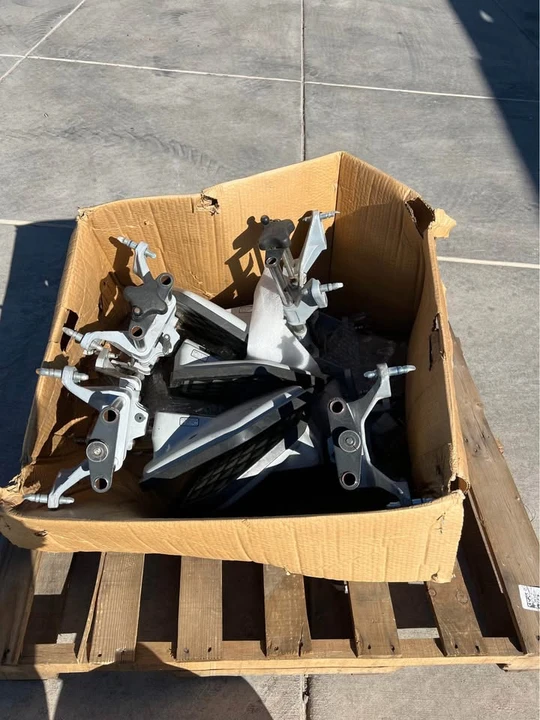 Parts & Memorabilia Tools - Image 3 of 9