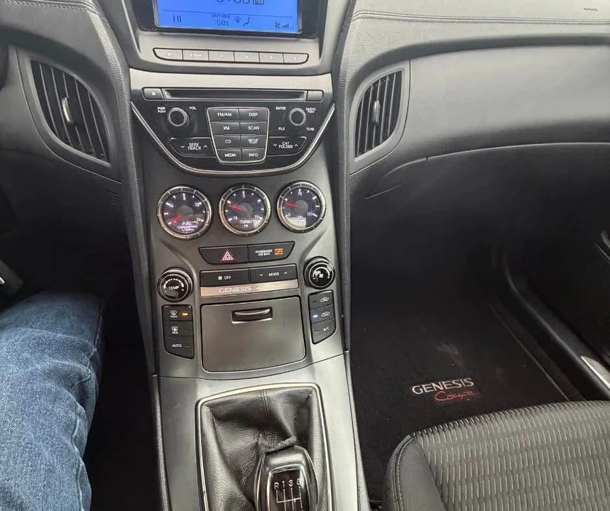 2014 Hyundai Genesis - Image 6 of 9