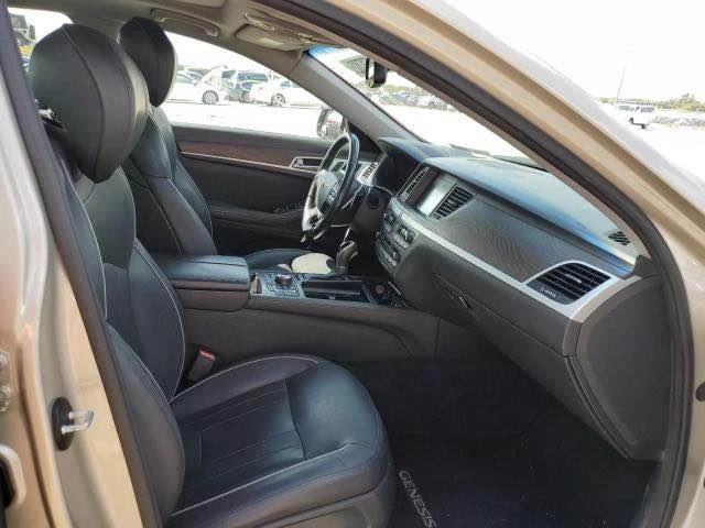 2015 Hyundai Genesis - Image 4 of 7