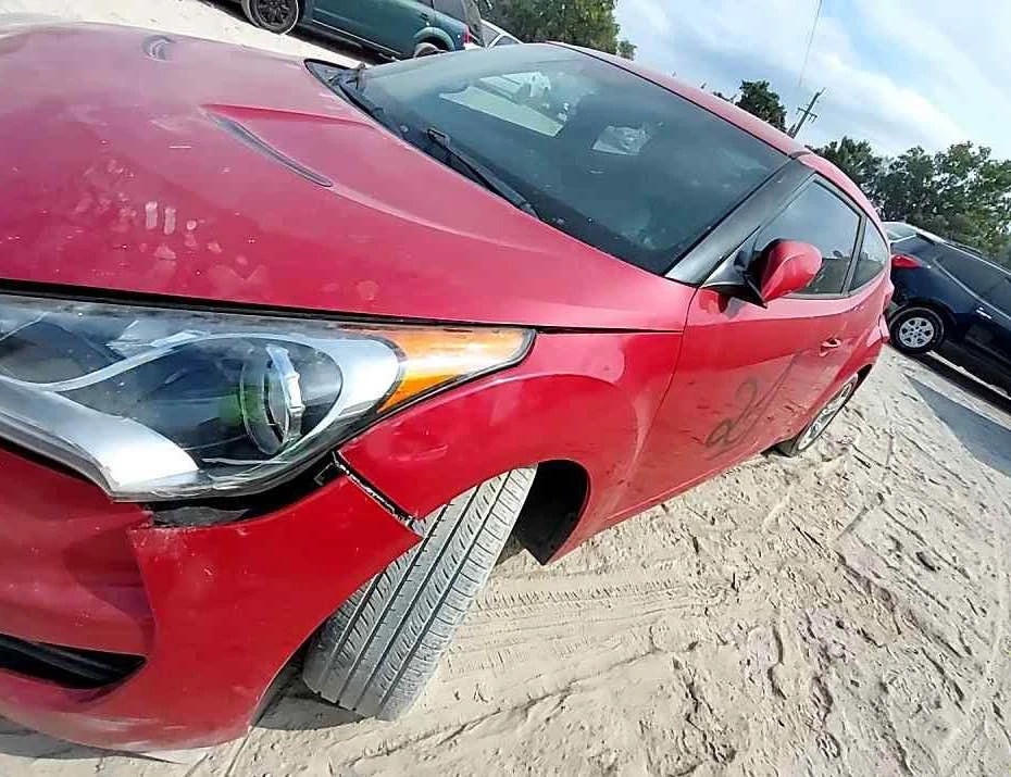 2012 Hyundai Veloster - Image 5 of 9