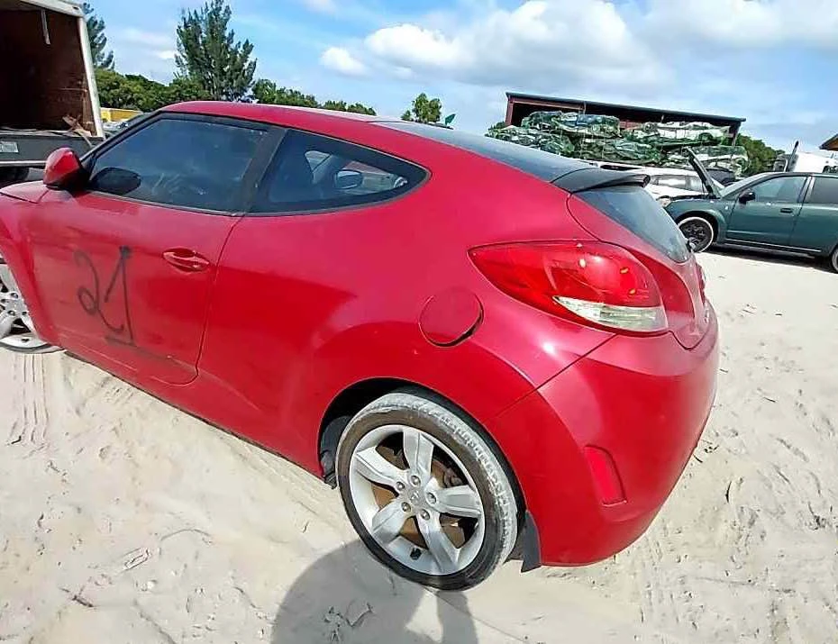 2012 Hyundai Veloster - Image 9 of 9