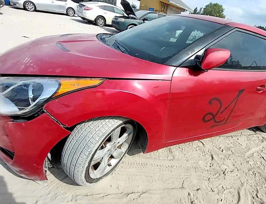 2012 Hyundai Veloster - Image 3 of 9