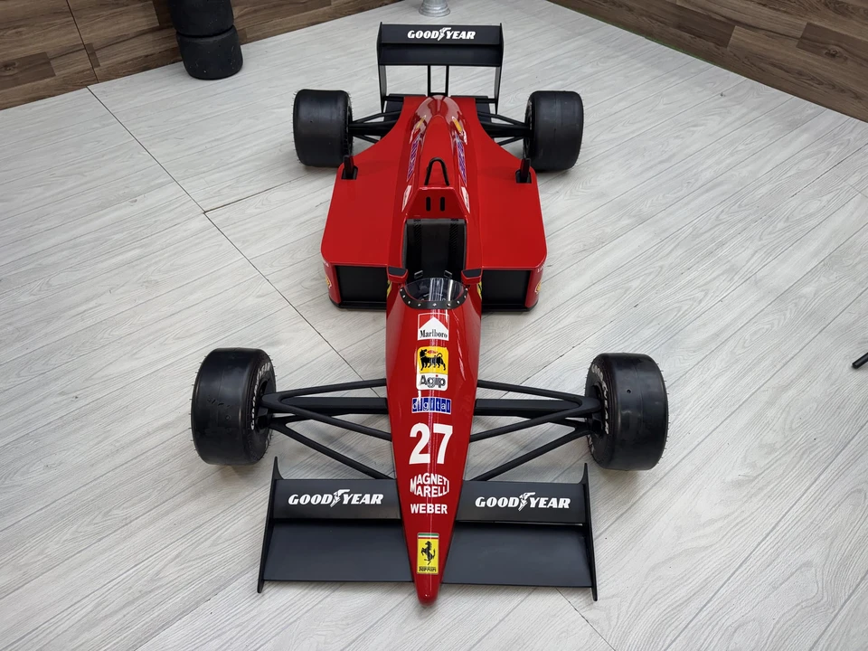 Parts & Memorabilia Scale Models - Image 10 of 31