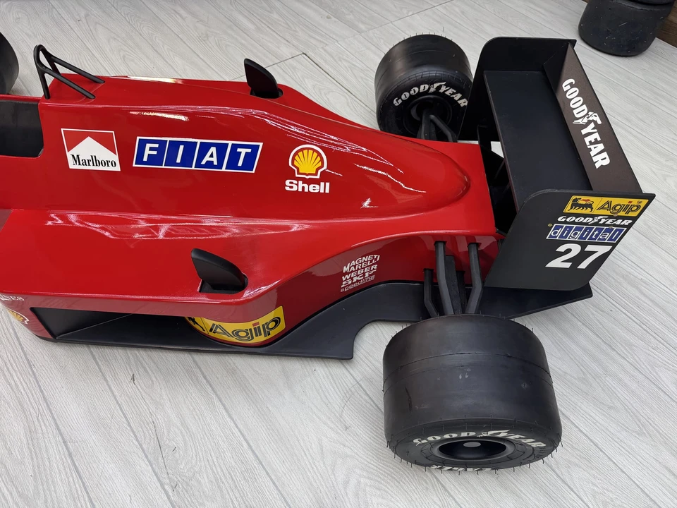 Parts & Memorabilia Scale Models - Image 25 of 31