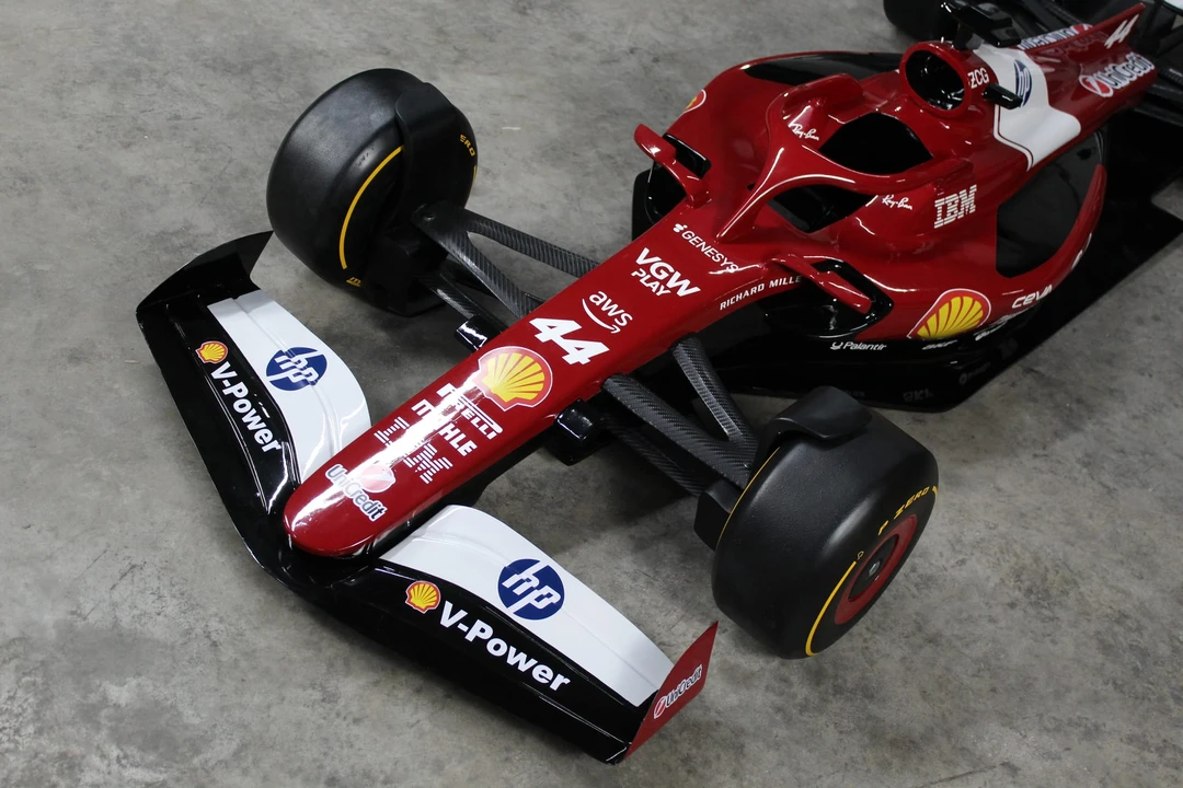 Parts & Memorabilia Scale Models - Image 15 of 31