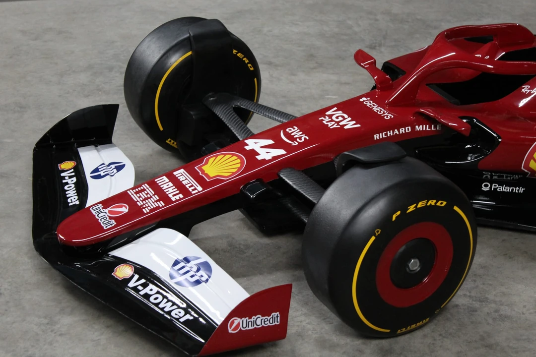 Parts & Memorabilia Scale Models - Image 16 of 31