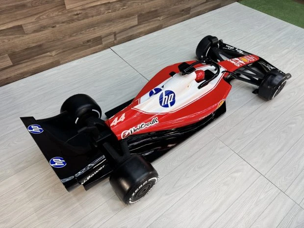 Parts & Memorabilia Scale Models - Image 2 of 3