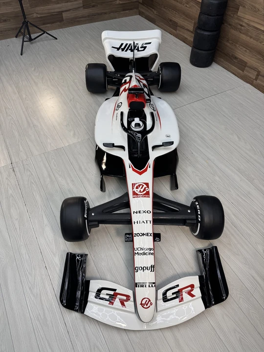 Parts & Memorabilia Scale Models - Image 14 of 31