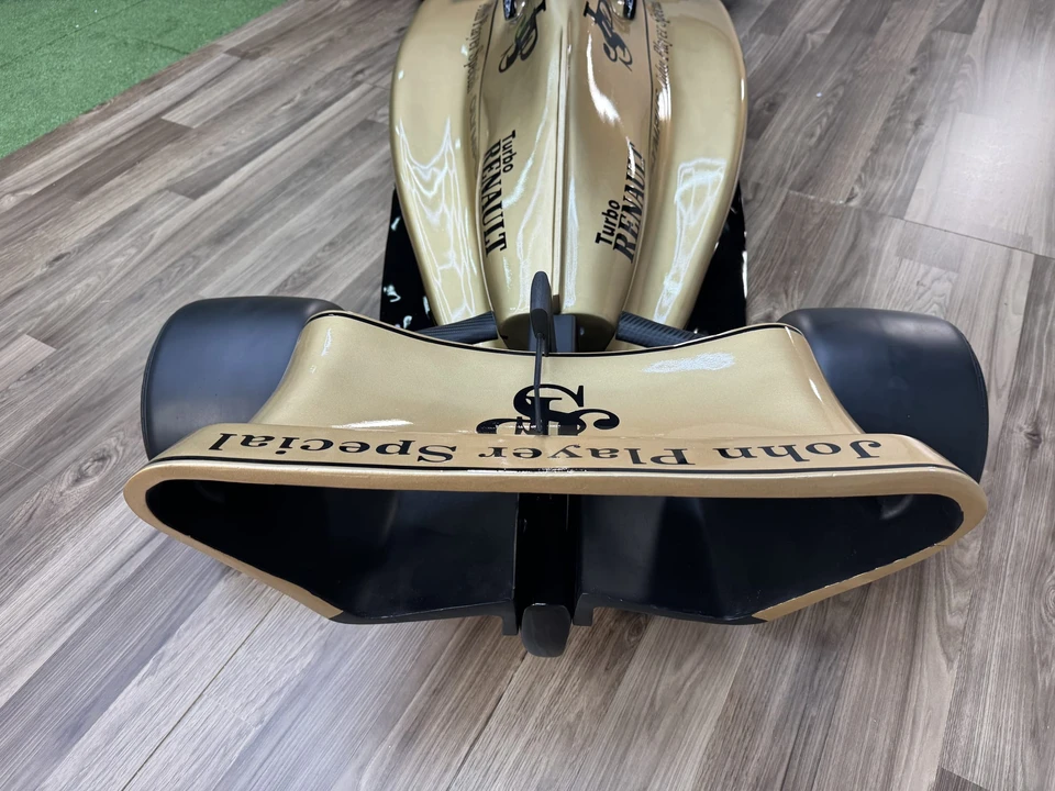 Parts & Memorabilia Scale Models - Image 27 of 31