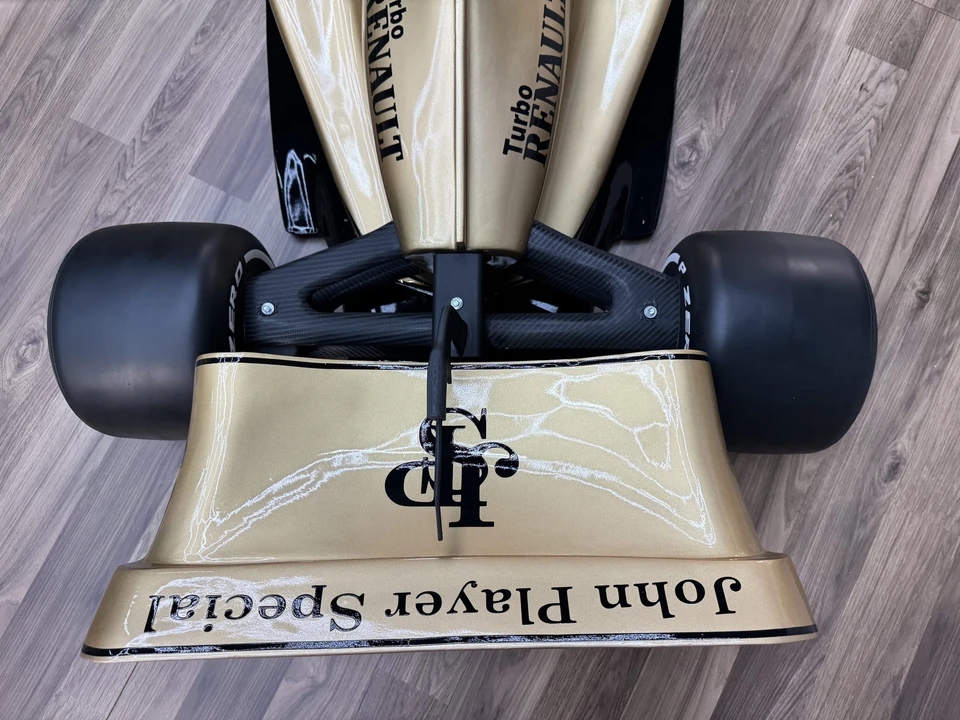 Parts & Memorabilia Scale Models - Image 28 of 31