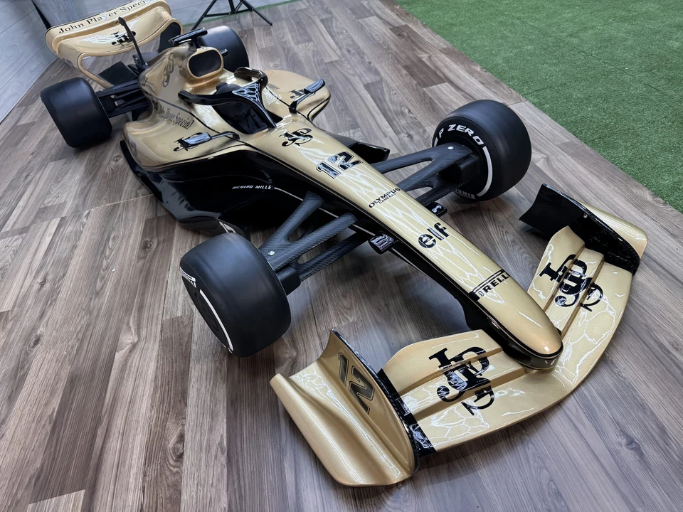 Parts & Memorabilia Scale Models - Image 12 of 31