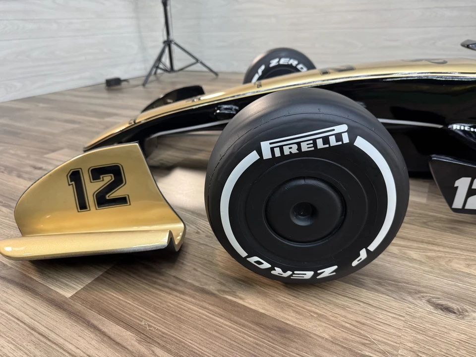 Parts & Memorabilia Scale Models - Image 14 of 31