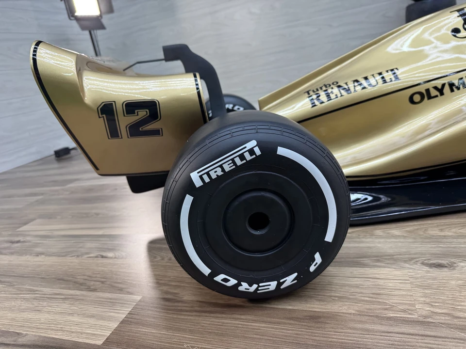 Parts & Memorabilia Scale Models - Image 31 of 31